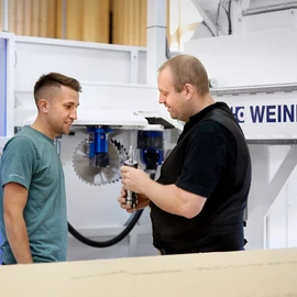 With its subsidiaries WEINMANN, System TM, and Kallesoe, HOMAG offers integrated system solutions for the construction of climate-friendly timber houses – from dry boards through timber optimization all the way to the finished building.