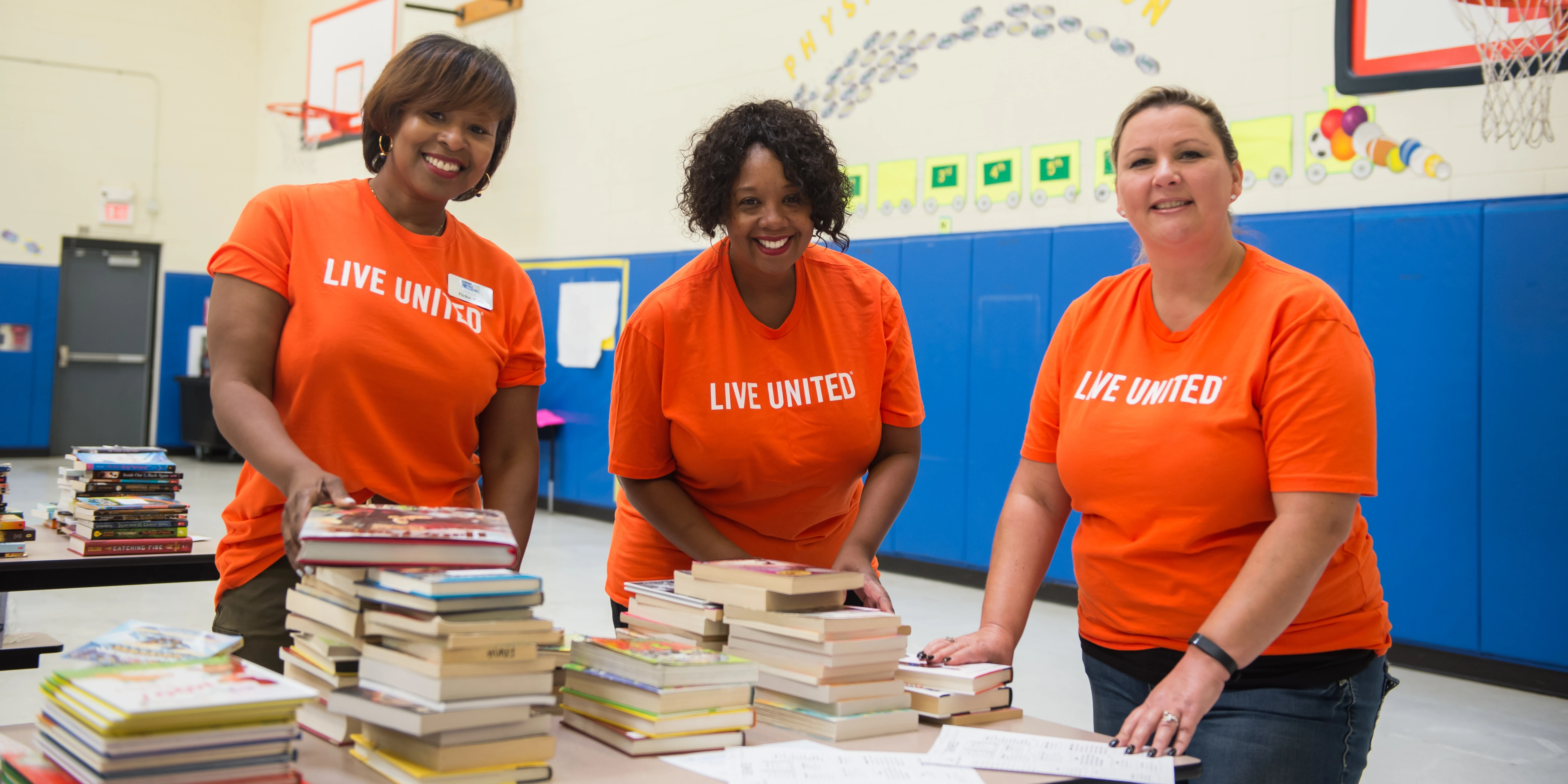 Members of the charity organization "United Way" in Michigan.