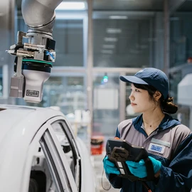 The Dürr Group employs around 18,400 people at 139 locations in 33 countries. 