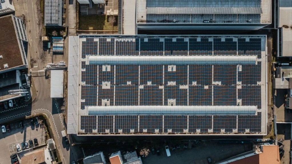 Installation von Photovoltaikanlagen