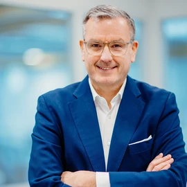 Dr. Jochen Weyrauch Dr. Jochen Weyrauch (Vorstandsvorsitzender der Dürr AG)