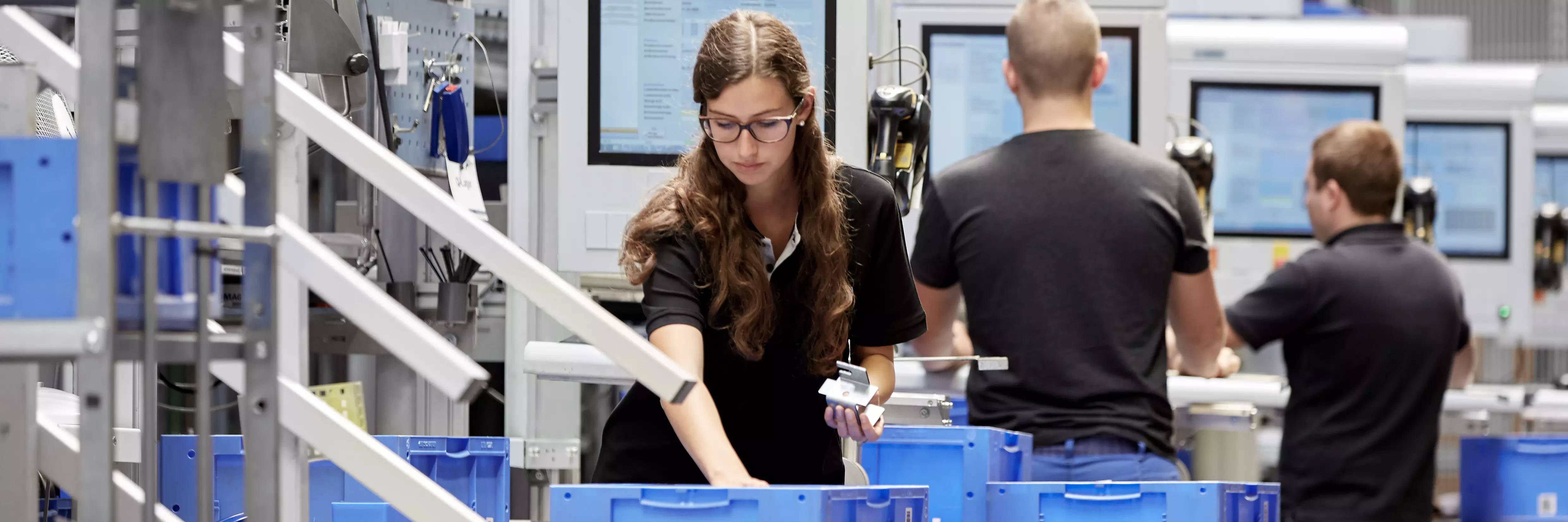 Vocational training Apprentices in a factory