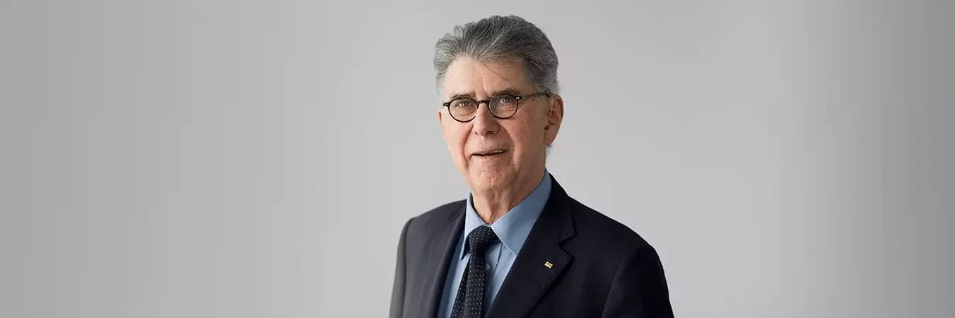 Heinz Duerr portrait