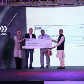 Dürr India presents donation check to Cancer Institute