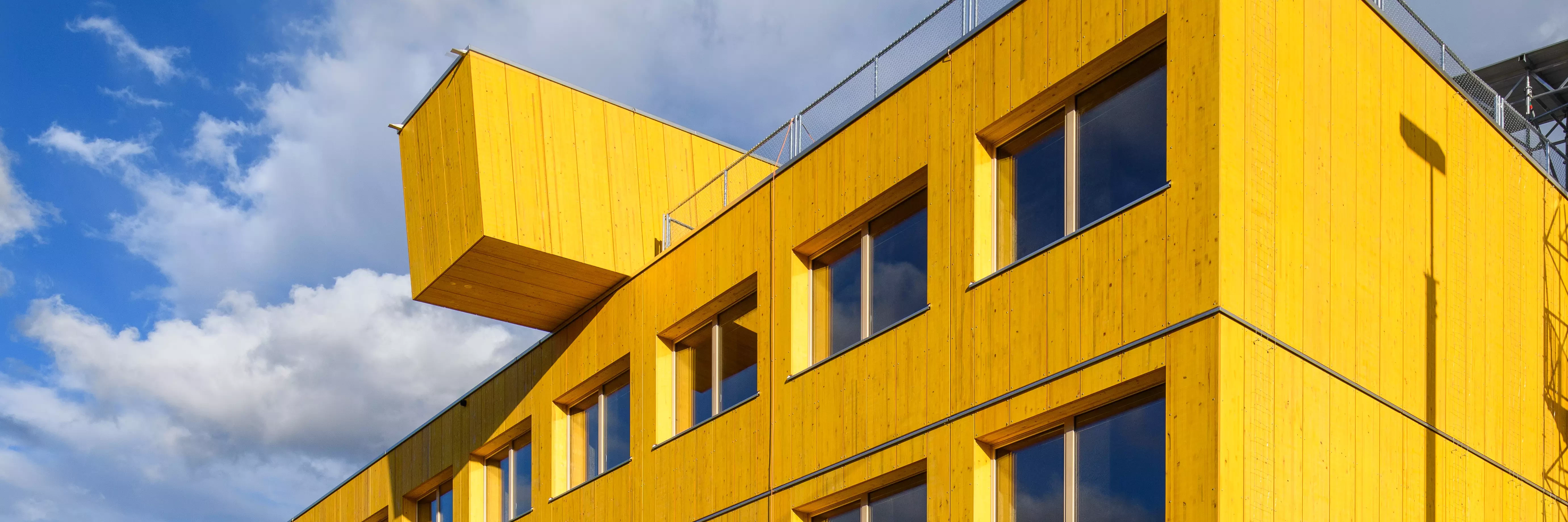 Spektakuläres gelbes Modul-Holzhaus