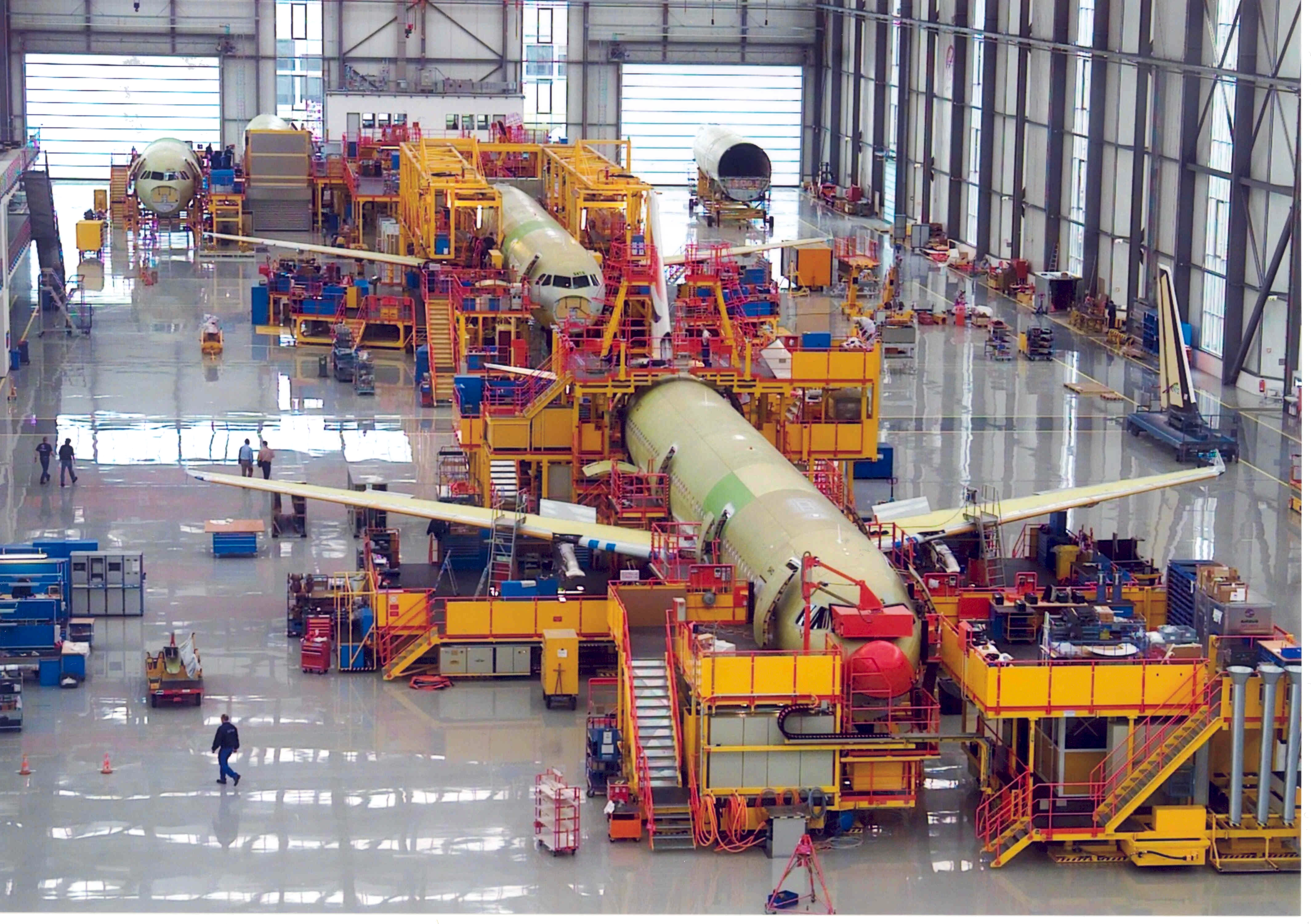 Bild eines zu montierenden Flugzeugs