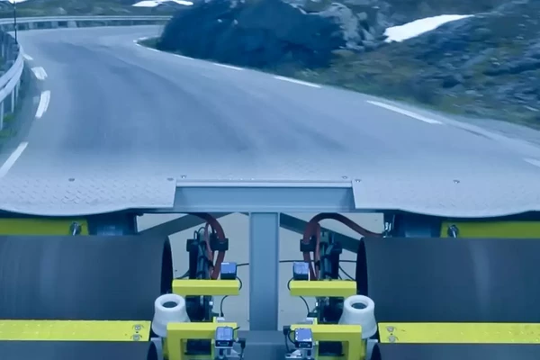 x-road curve dynamically tests autonomous cars