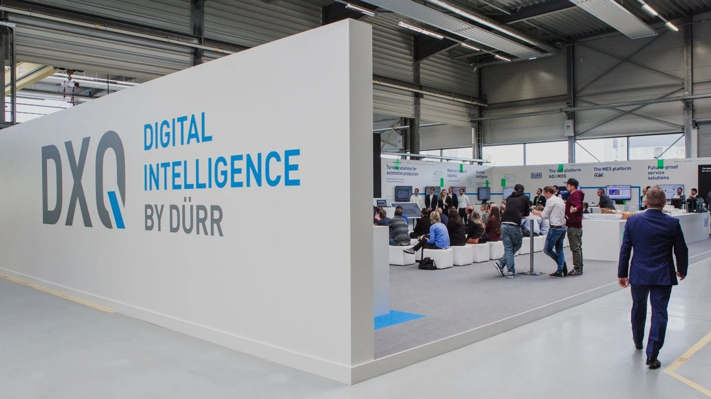 [Translate to Deutsch:] DXQ Stand beim Open House