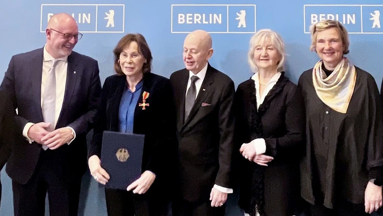 Heide Dürr and the team of the Heinz and Heide Dürr Foundation