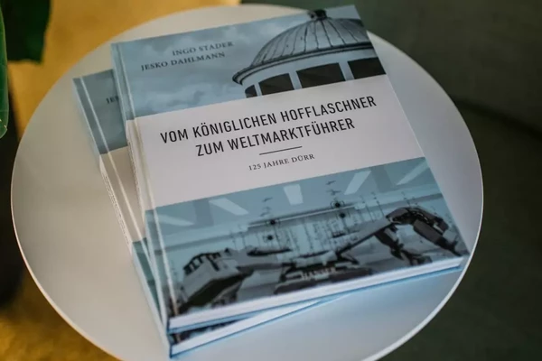 Lebendig und faktenreich: Buch über Dürr-Geschichte