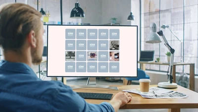 employee playing 125 years memory game 