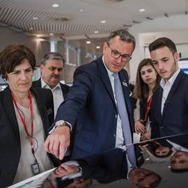 Jochen Weyrauch with visitors