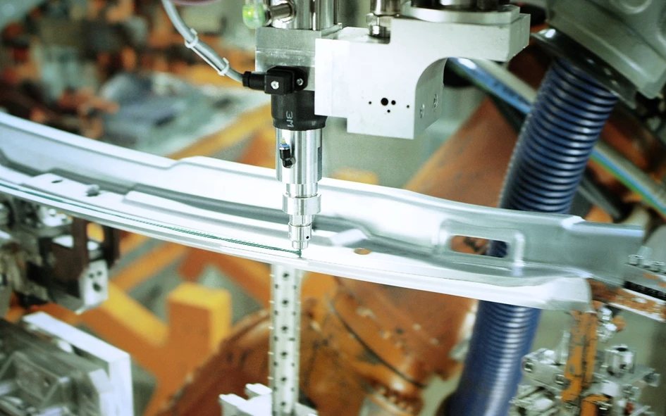 Duerr gluing technology