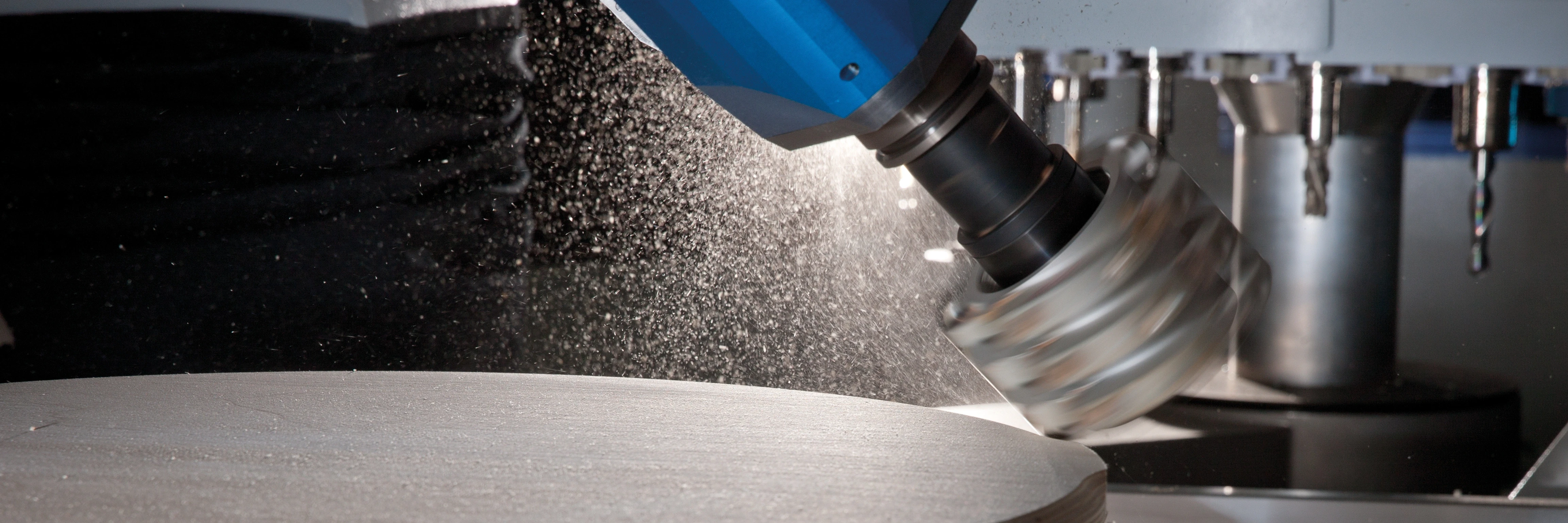 Five-axis-technology Five-axis processing of a table plate