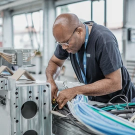 More than a quarter of all Dür Group employees work in assembly and manufacture.